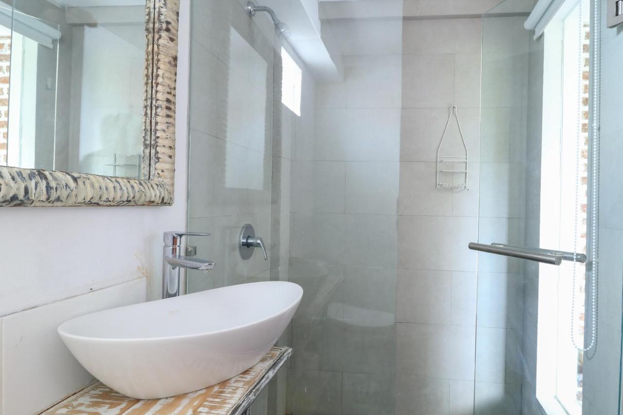 Base Guest House Canggu  Luaran gambar